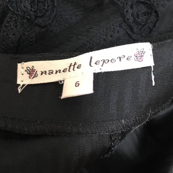 Nanette Lepore lace trim embroidered skirt black size 6 flounce hem - Picture 6 of 7